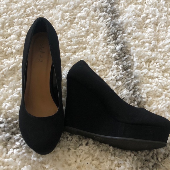 Wedge heel - Picture 1 of 1
